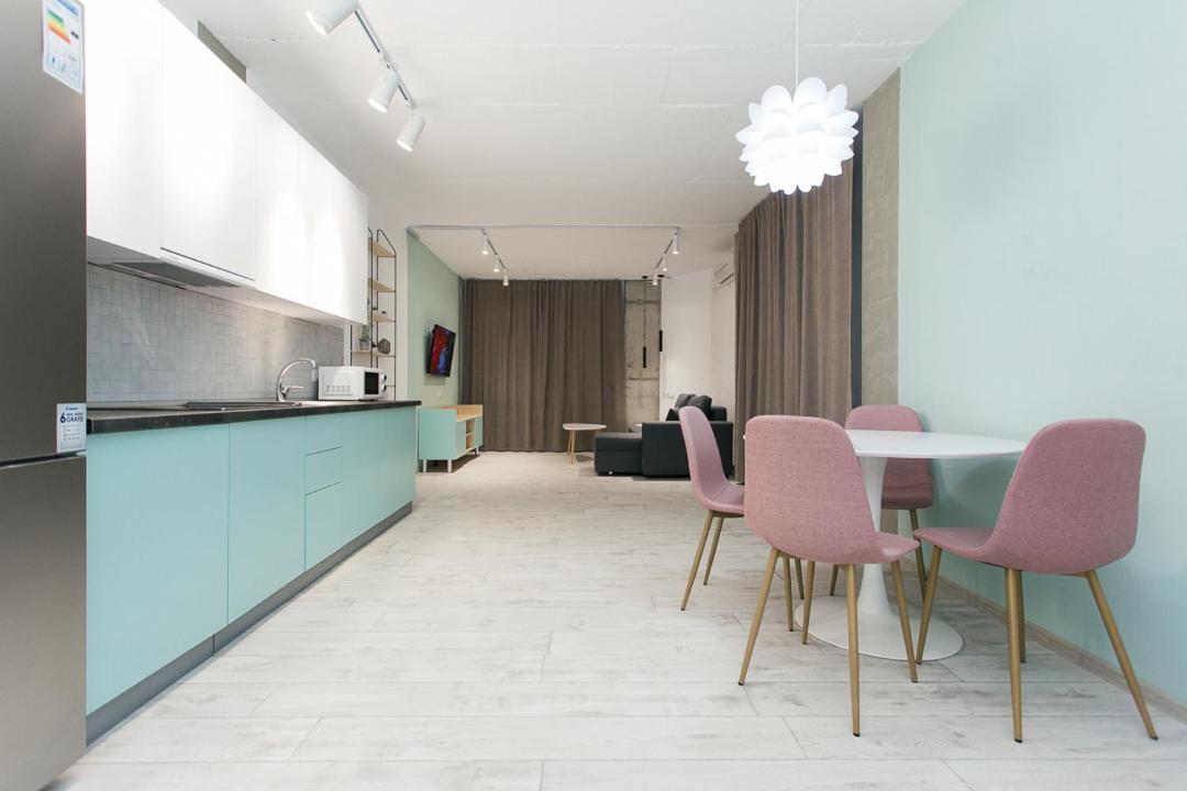 Vip Apartmen Loft Sumy Eksteriør billede
